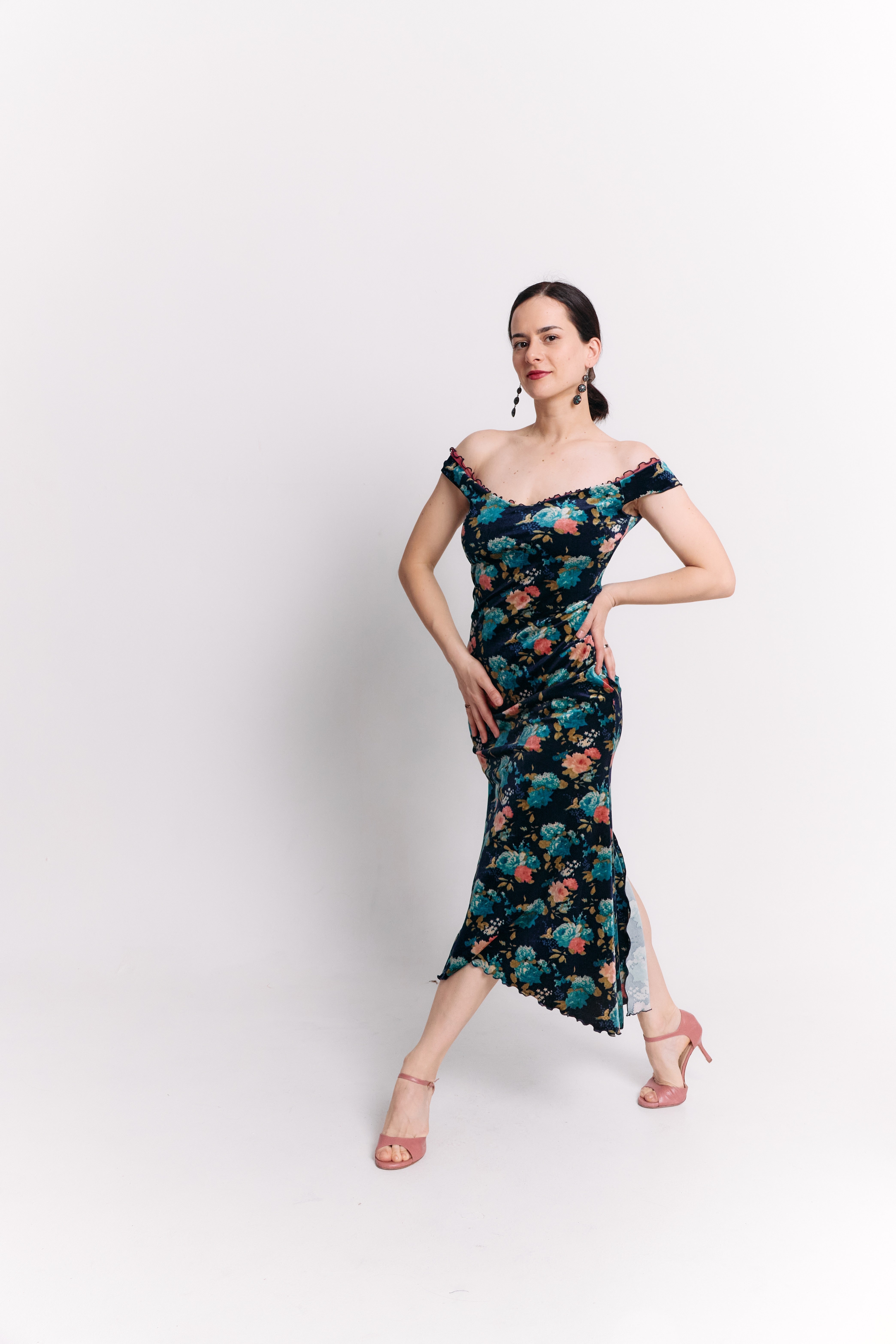 Mermaid Off-Shoulder Maxi Velvet Dress in Teal Floral