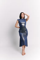 Vestido Midi Lúrex Carbón Azul de Cuello Alto con Espalda Abierta